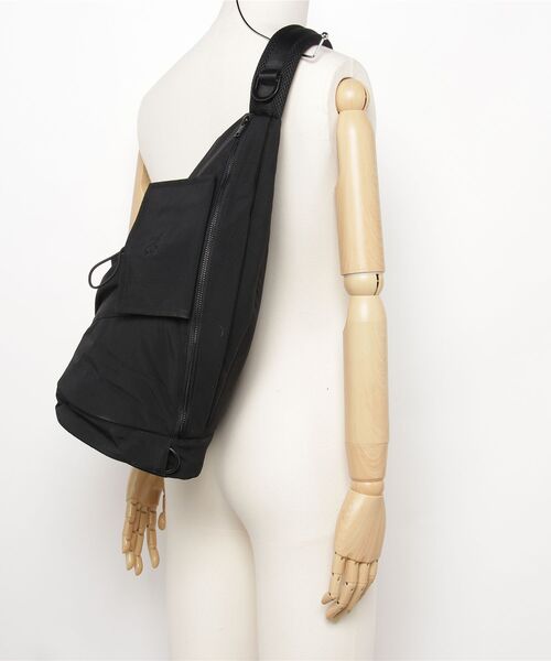 Y-3 ウエストポーチ UTILITY SLINGBAG メンズ レディース : ZOZOTOWN