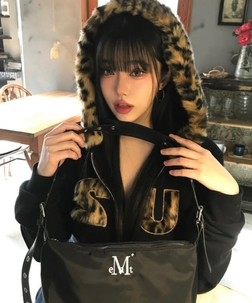 MUCENT（ムセント） ショルダーバッグ バッグ 「日本未発売/WEB限定