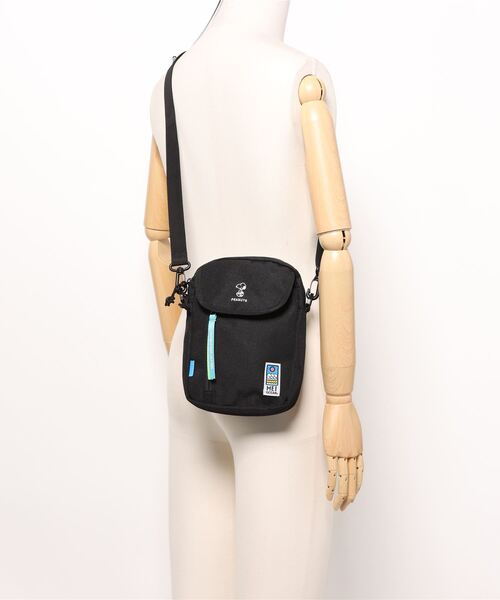 新品　レディース　収納　スヌーピー ショルダーバッグ ミニバッグ ミニショルダー スヌーピー ショルダーバッグ ミニショルダー[品番：XD000001948