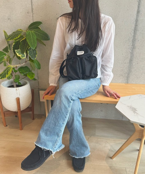 関税なし 送料無料 Calfskin Sliders DRAWSTRING MINI TOTE FAKE LEATHER トートバッグ 【公式