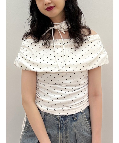 tシャツ コサージュオフショルトップス　ドット柄 レディース