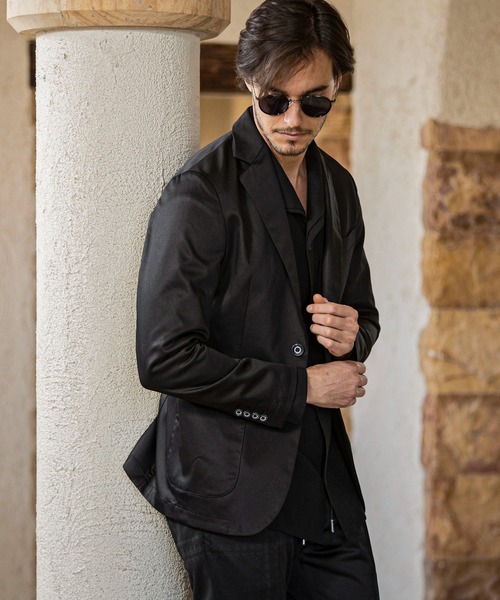 値下　1PIU1UGUALE3 RERAX ブラックジャケット 新品未使用 1PIU1UGUALE3 RELAX ジャケット テーラードジャケット 1PIU1UGUALE3