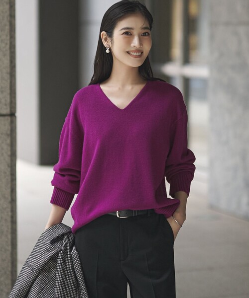 23区（ニジュウサンク） ニット セーター カシミヤブレンド Vネック