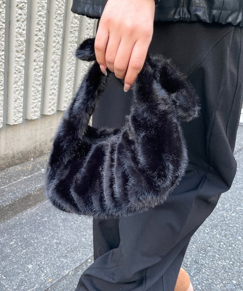 Y200 美品　エバゴス ハンドバッグ ショルダーバッグ 掛布　ファー付き ハンドバッグ ファーハンドBAG