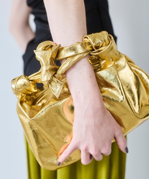 クラッチバッグ パーティーバッグ METALLIC KNOT LEATHER BAG レディースの画像