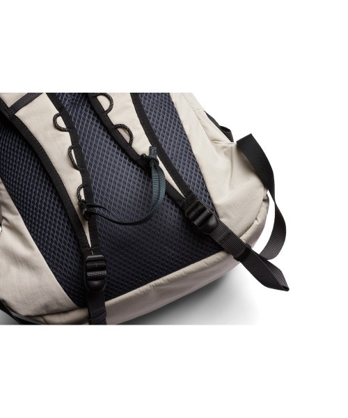 デイバック リュック Bellroy/バックパック/リュックサック Lite Daypack 20L ブラック/アッシュグレー/レンガ | entre square | 15