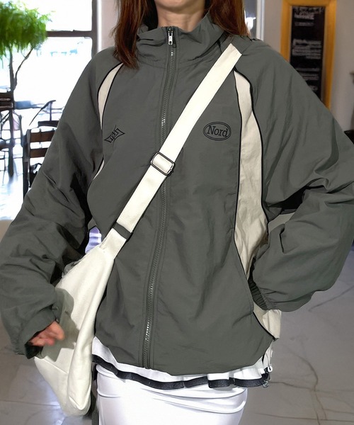 STYLEDELI　スタンドネック裾バルーンブルゾン STYLEDELI スタンドネック裾バルーンブルゾン - メルカリ