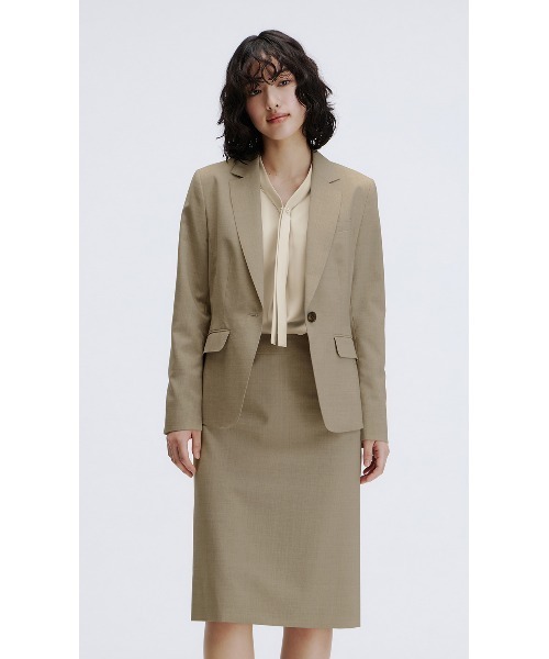 AOYAMA スカートスーツ 「洗える・防シワ・ストレッチ」美しく見せる