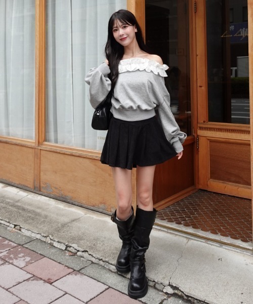 mellowneon（メロウネオン） トレーナー スウェット オフショルフリル