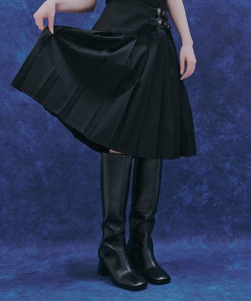 CHARLES ＆ KEITH（チャールズ&キース） ブーツ スクエアトゥ サイド