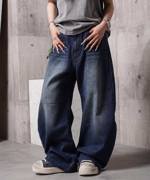 ワイドパンツ ジーンズ シャイニーデニム エンボス バレルバギーパンツ 