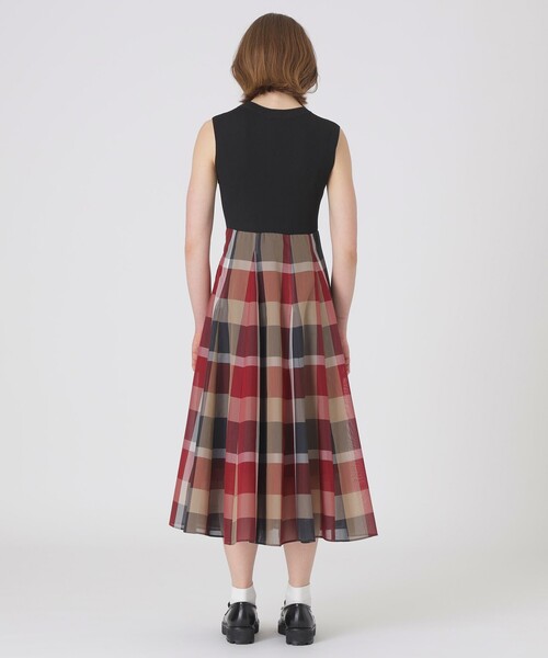 BLUE LABEL CRESTBRIDGE（ブルーレーベルクレストブリッジ