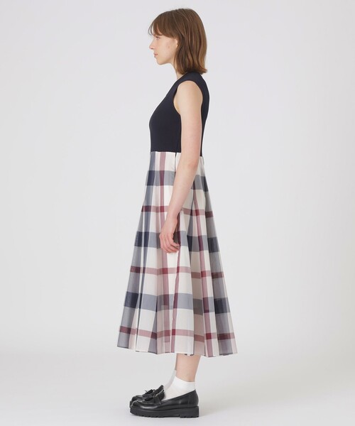 BLUE LABEL CRESTBRIDGE（ブルーレーベルクレストブリッジ