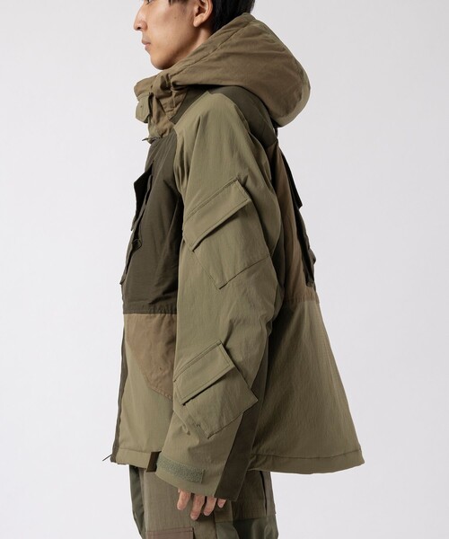 WHITE MOUNTAINEERING（ホワイトマウンテニアリング） マウンテン