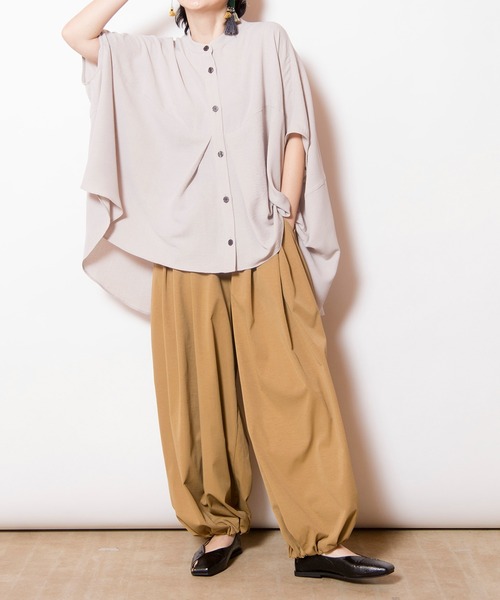OSMOSIS(オズモーシス) 25ss タックワイドビッグブラウス レディース ONE SIZE  中古 古着 0326 OSMOSIS - OSMOSIS(オズモーシス) 25ss タックワイドビッグ