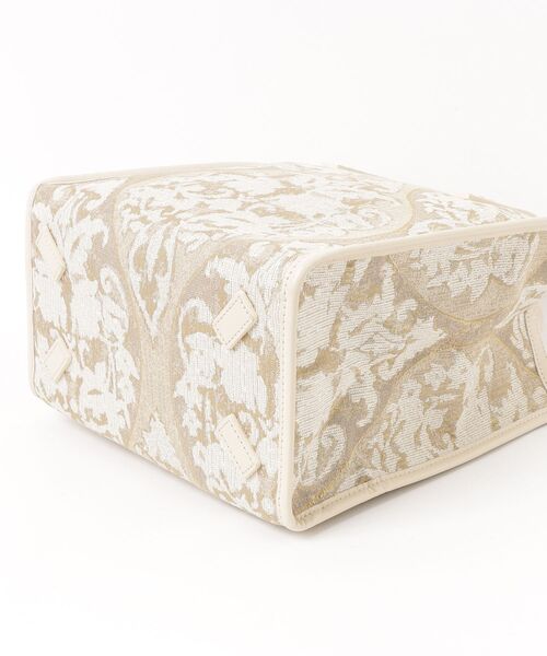 「A VACATION」 ハンドバッグ - ベージュ レディース_画像3