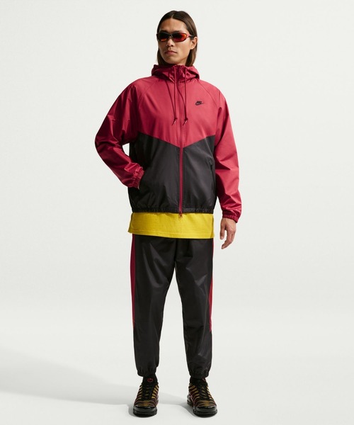 【値下げしました】ナイキ ナイロン ランニングジャケット NIKE（ナイキ） ナイロンジャケット AS M WVN WR LND GFX JKT