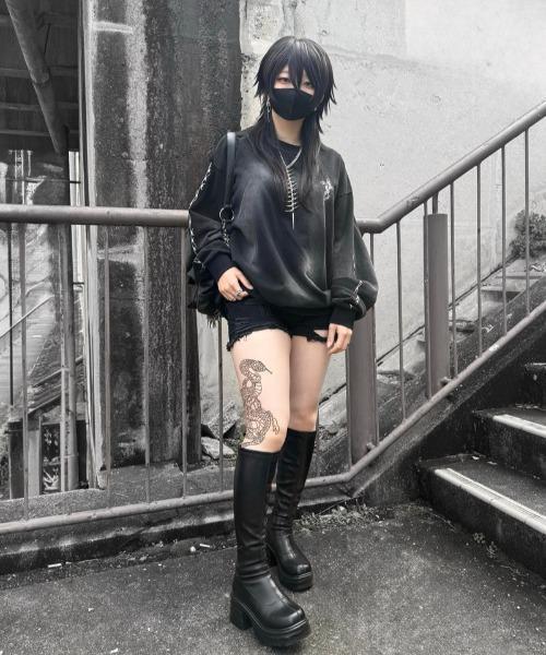 gibous トレーナー スウェット gibous/ギボス/snake cross trainer