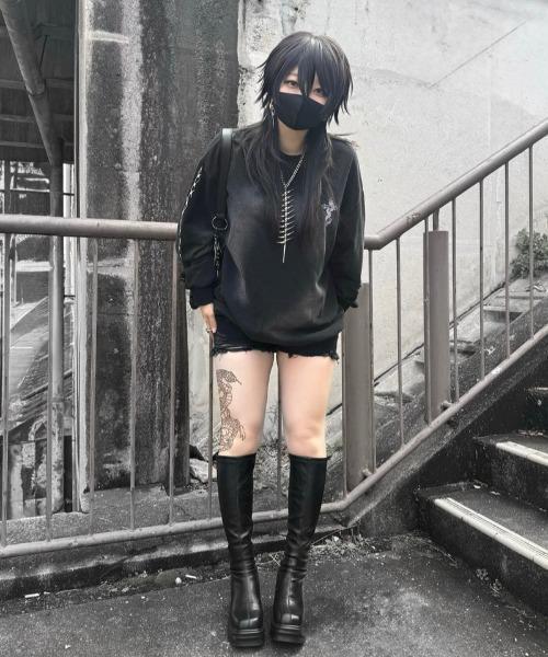 gibous トレーナー スウェット gibous/ギボス/snake cross trainer