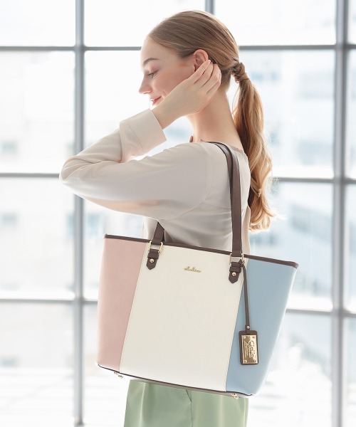 トートチャーム Clelia トートバッグ チャーム付きトリコロールカラートート