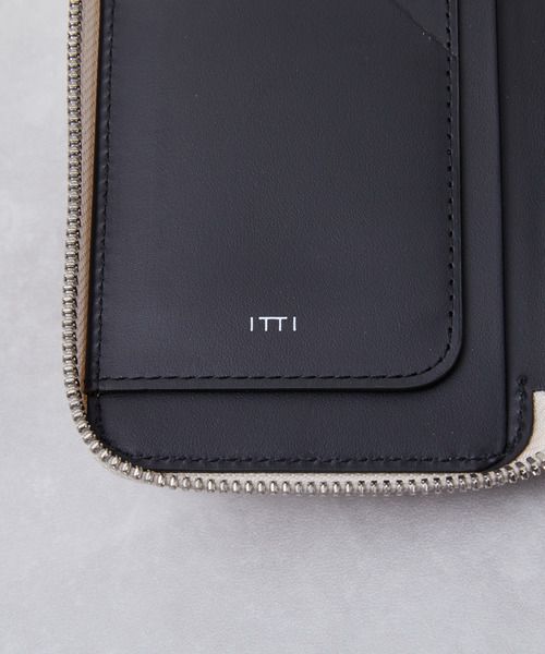 美品 ITTI CRISTY SMART MID WLT .5 / CARNO ITTI 財布 イッチ / CRISTY SMART MID WLT.5 NUME CARNO