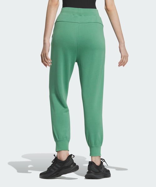 【adidas】ロゴ フレンチテリーTシャツ&ショートパンツ セット adidas】ロゴ フレンチテリーTシャツ&ショートパンツ セット
