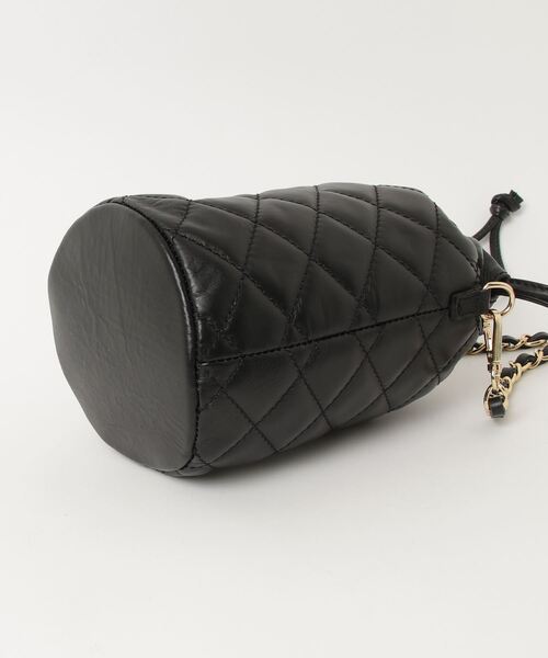「AULENTTI」 キルティングショルダーバッグ - ブラック レディース_画像3