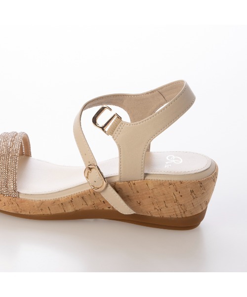 Riz raffinee（リズ ラフィーネ） サンダル ラインストーン付ウェッジ