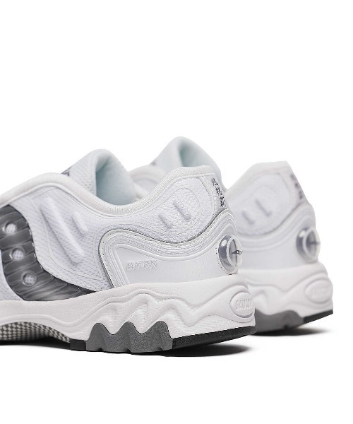 Kinetics（キネティクス） スニーカー Saucony Matrix（サッカニー