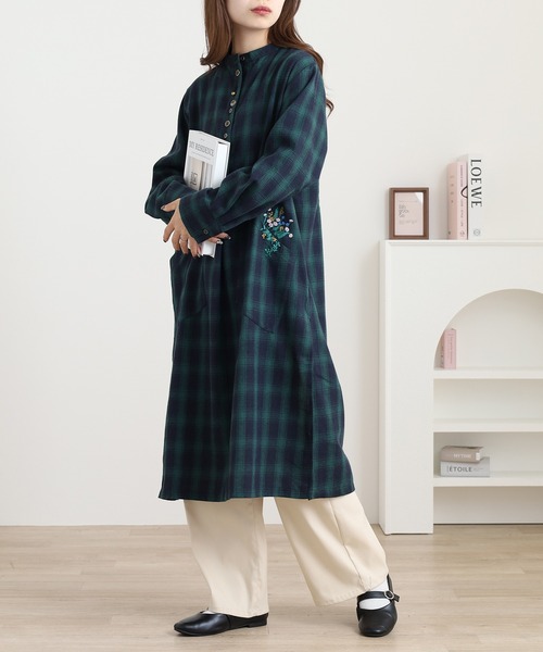 Quelle Chance（ケルシャンス） シャツワンピース 刺繍入多釦