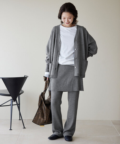 ニットカーディガンSLOBE IENA 2025AW 完売品 SLOBE IENA（スローブイエナ） ニットカーディガン FREE ネイビー