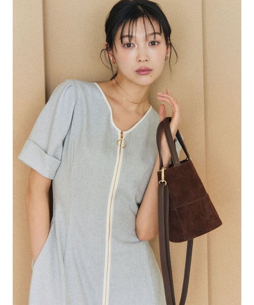 ワンピース フロントジップVネックフレアワンピース 「夏服」「オフィスカジュアル」の画像
