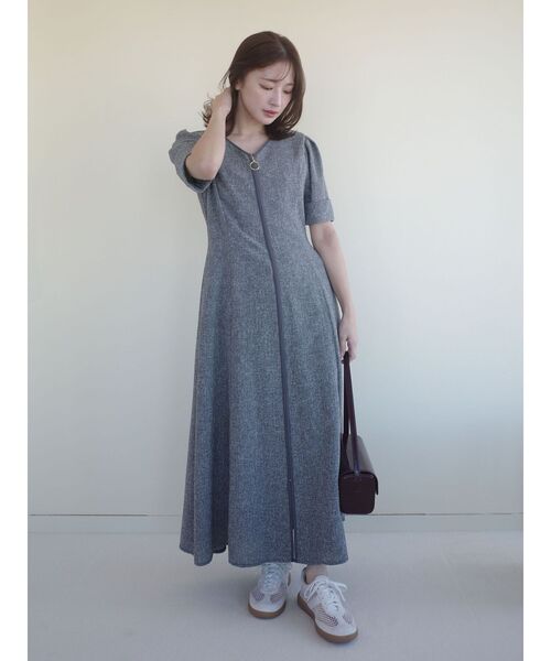 ワンピース フロントジップVネックフレアワンピース 「夏服」「オフィスカジュアル」の画像