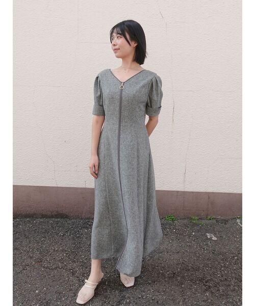 ワンピース フロントジップVネックフレアワンピース 「夏服」「オフィスカジュアル」の画像