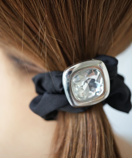 Port（ポート） ヘアゴム 「 」 メタル ビジュー モチーフ サテン