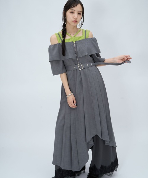グレー フリルヘム 半袖ワンピース HARE（ハレ） ワンピース 半袖 2WAYオフショルイレヘムワンピース(HARE