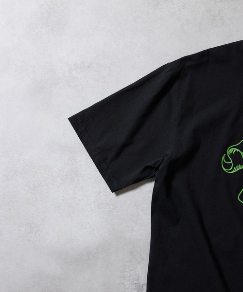 nuber(n)ineナンバーナイン アップル Tシャツ　ブラック/レッド nuber(n)ineナンバーナイン アップル Tシャツ ブラック/レッド