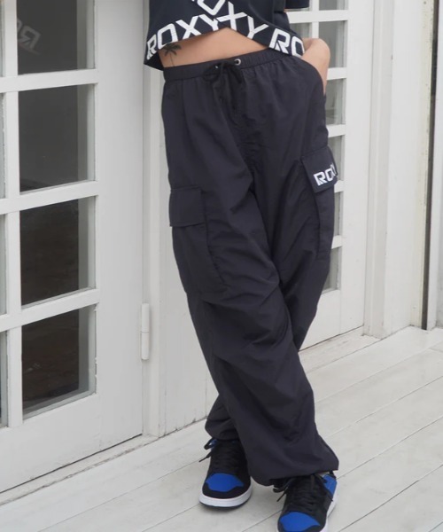 ROXY　カーゴパンツ　Mサイズ ROXY カーゴパンツ BIG DEAL CARGO PANTS/ロキシーウエストゴム