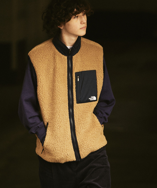 4【人気】ノースフェイス　ナイロンベスト　ベージュ　レディースM THE NORTH FACE（ザ ノースフェイス） ナイロンベスト MEDIUM ベージュ