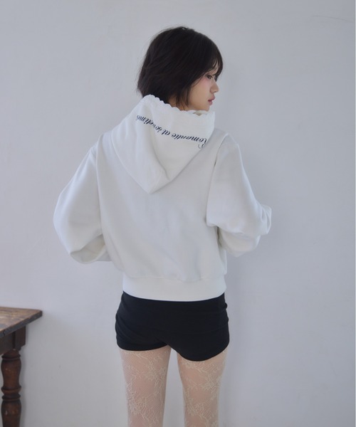 Smyeon レース付きコンパクトジップフーディー ホワイト Smyeon（スミョン）の「Compact lace zip hoodie / レース付き