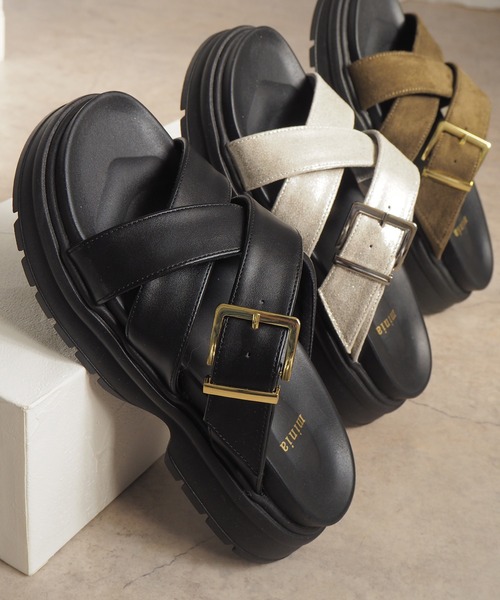 美品~ブラックサンダル ゴールドダブルバックル　36 minia（ミニア） 厚底 サンダル 夏 こなれ感抜群「ゴールドバックルの