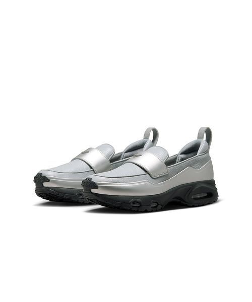 スニーカー 「NIKE」AIR MAX PHENOMENA レディースの画像