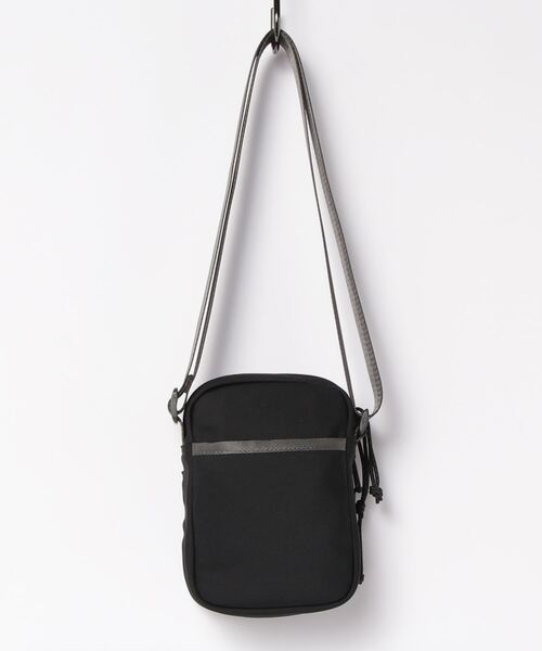 DIESEL ブラック ショルダーバッグ DIESEL（ディーゼル） ショルダーバッグ UNI ブラック メンズ