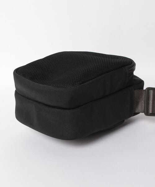 DIESEL（ディーゼル） ショルダーバッグ UNI ブラック メンズ
