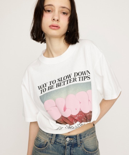 PUFFER LOGO Tシャツ WHT SLY PUFFER LOGO PHOTO SW トップス WHT -ファッション通販