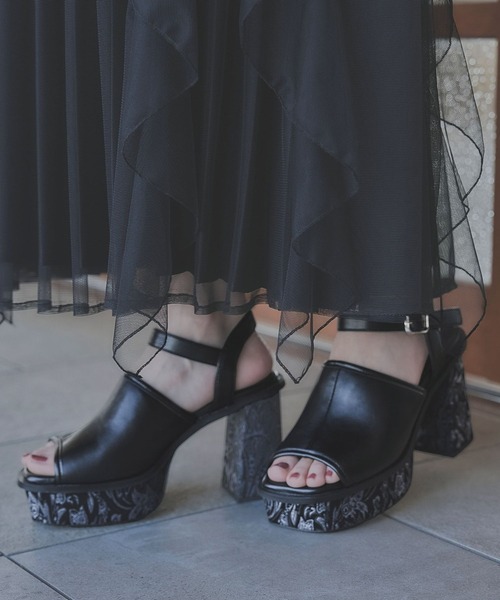 ほぼ新品☆HARE ハレ ヒールサンダル ストラップ レザー トング