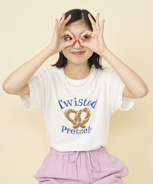 新品未使用　BE THE CHANGE FIERTE Tシャツ Fサイズ FREAK'S STORE tシャツ BREAD プリントTシャツ/ブレッドTシャツ