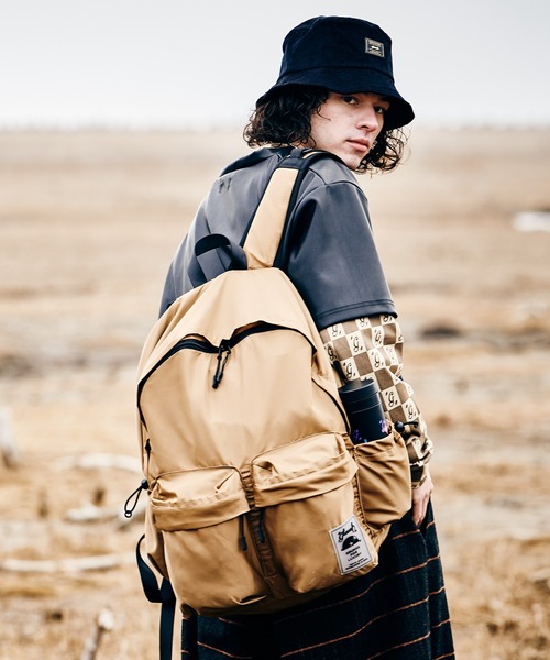 ファッションシーンで話題のこれから流行るブランド12選 glamb ラバータグ / Daypack Tag Rubber リュック デイバック バッグ