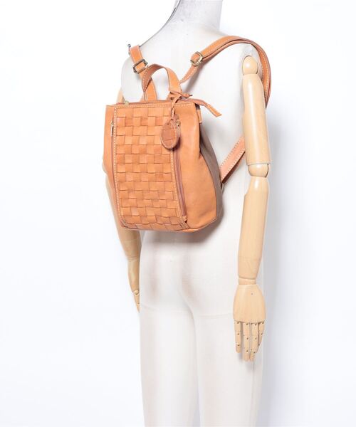 デイバック リュック レディース ズッケロ バッグ 自立 ポケット 豊富