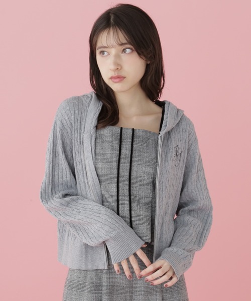 JILL by JILL STUART UV加工ロゴ刺しゅうニットパーカー 楽天市場】【SALE／30%OFF】◇UV加工ロゴ刺しゅうニットパーカー